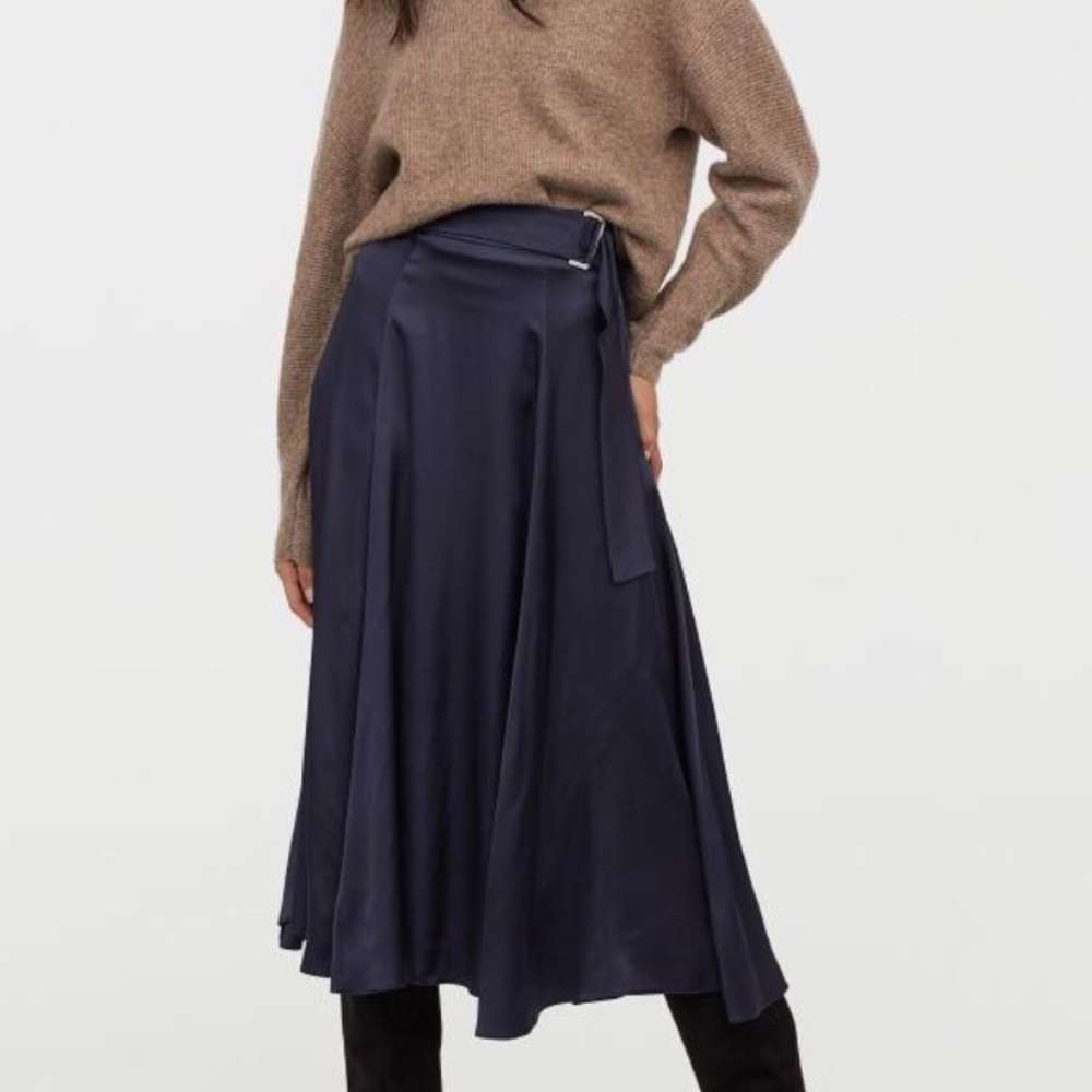 NWT H&M satin midi skirt